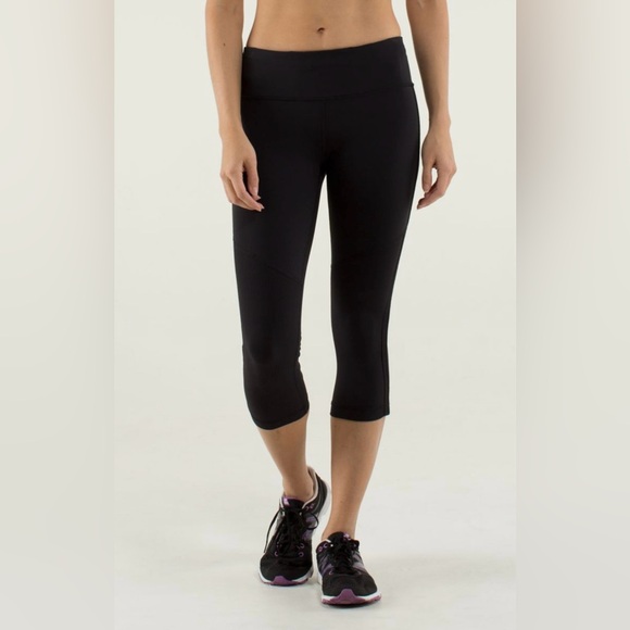 Lululemon Race with Grace Black Crop Legging Capri Women’s size 2 - Picture 1 of 15